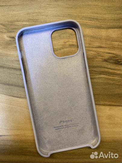 Чехол на iPhone 12