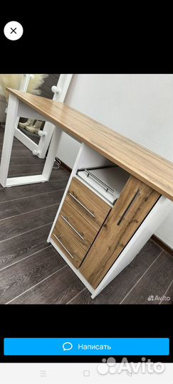 Стол маникюрный