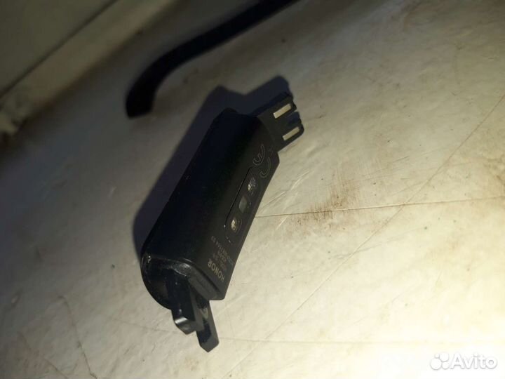 Продам фитнес браслет honor band 5I