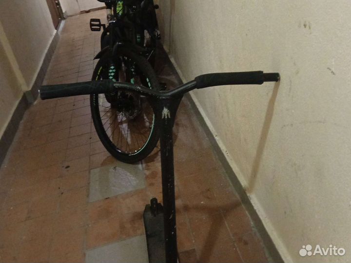 Трюковой самокат