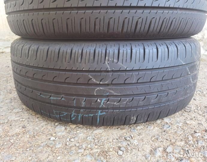 Goodyear EfficientGrip SUV 225/55 R19 99V