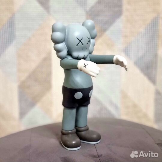 Фигурка Kaws (20 см)
