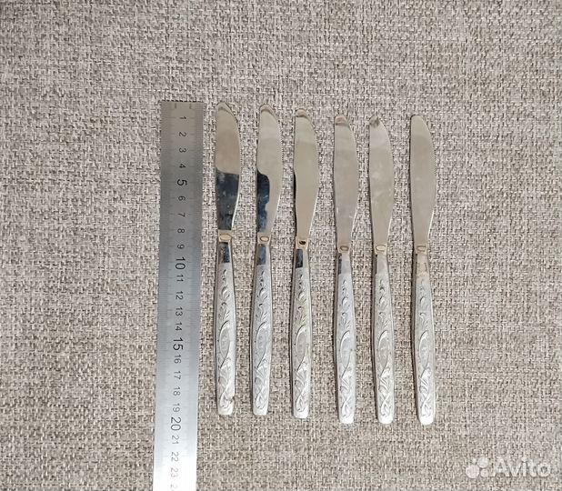 Набор столовых ножей