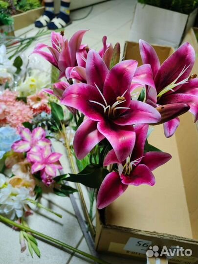 Цветы real touch разные варианты, от