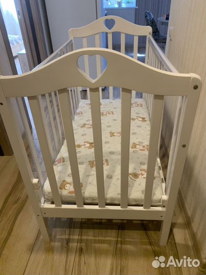 Детская кроватка