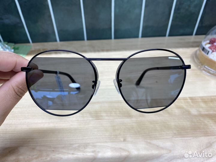 Очки солнцезащитные Alexander MCQueen