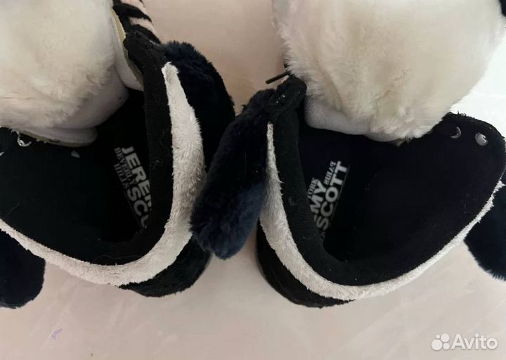 Adidas jeremy scott panda