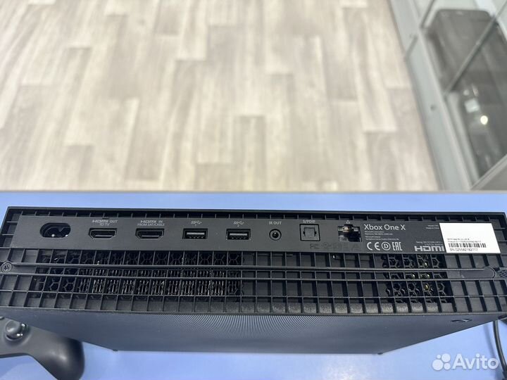 Xbox one X 1TB