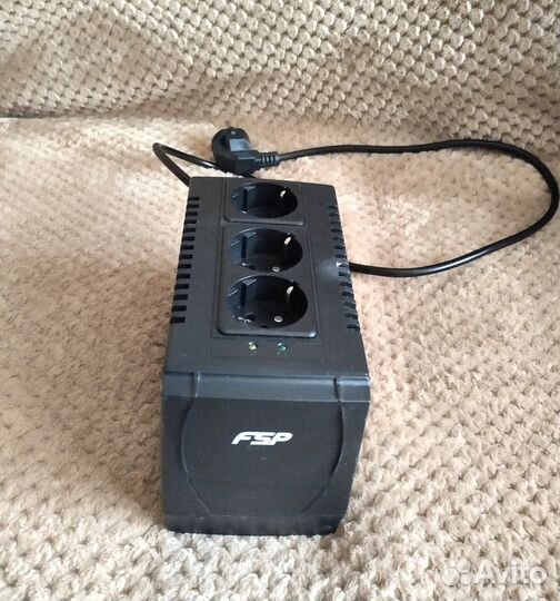 Стабилизатор напряжения бу