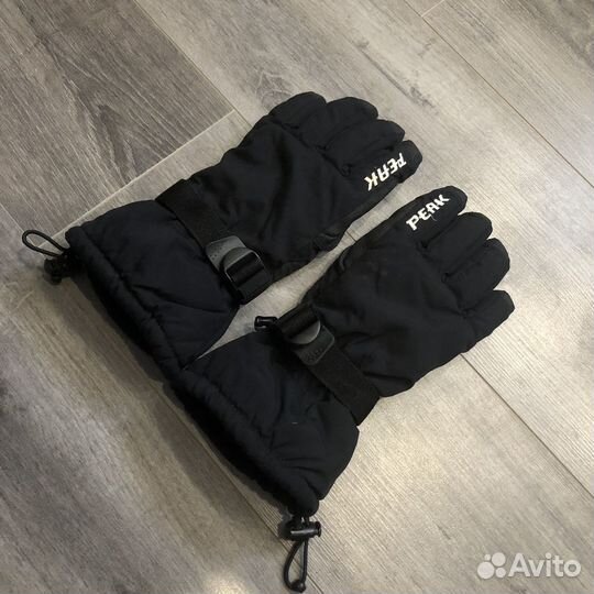 Перчатки Peak Perfomance