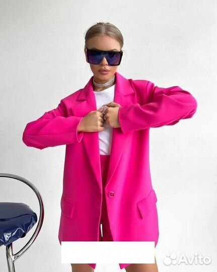 Костюм женский