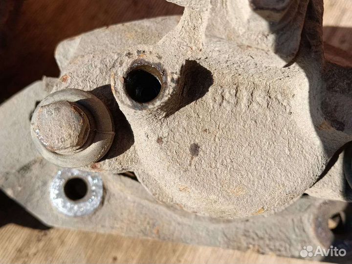 Суппорт Кия Спортейдж 1