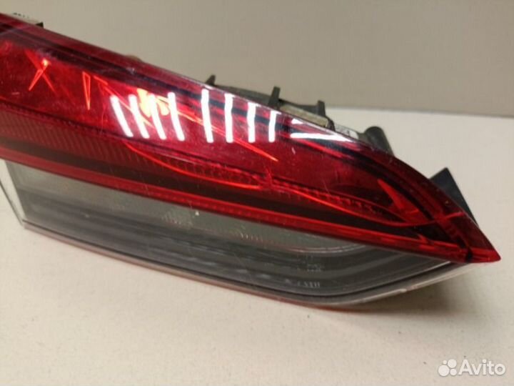 Фонарь внутренний задний левый Skoda Rapid 2021
