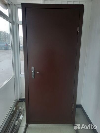 Дверь входная металлическая