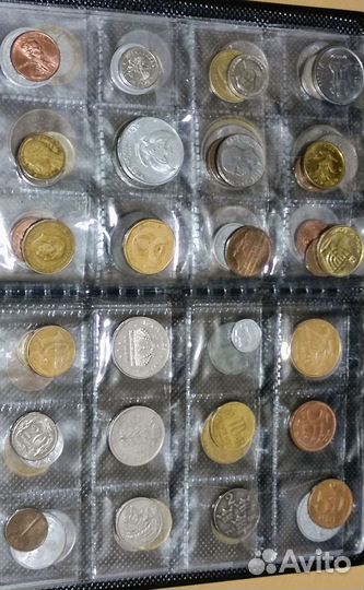 Монеты мира без повтора 96 штук в альбоме