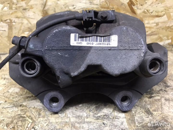 Суппорт передний правый Mercedes-Benz Gl X164 4.7