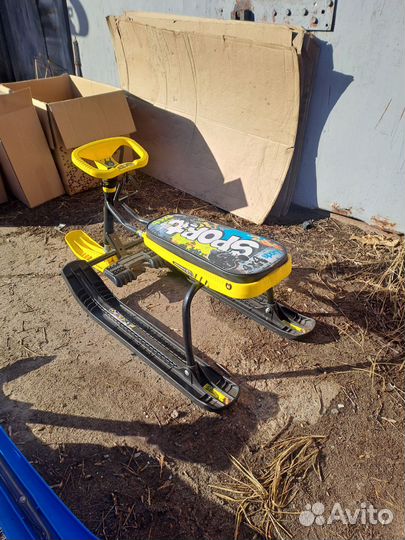 Детский снегокат