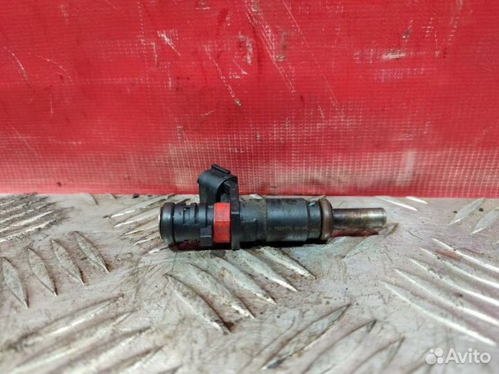 Форсунка топливная Peugeot 308 / 4A / 4C хэтчбек