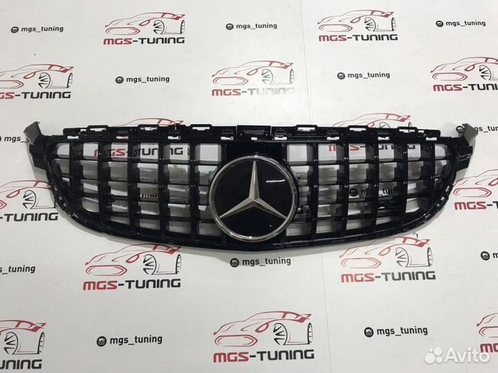 Решетка Mercedes C63AMG W205 GT black Дистроник