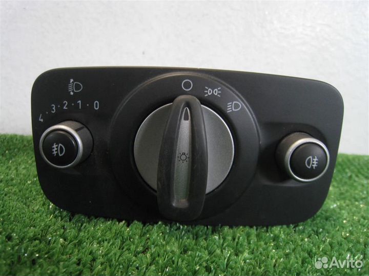 Блок управления светом Ford Fiesta (CB1) 2011