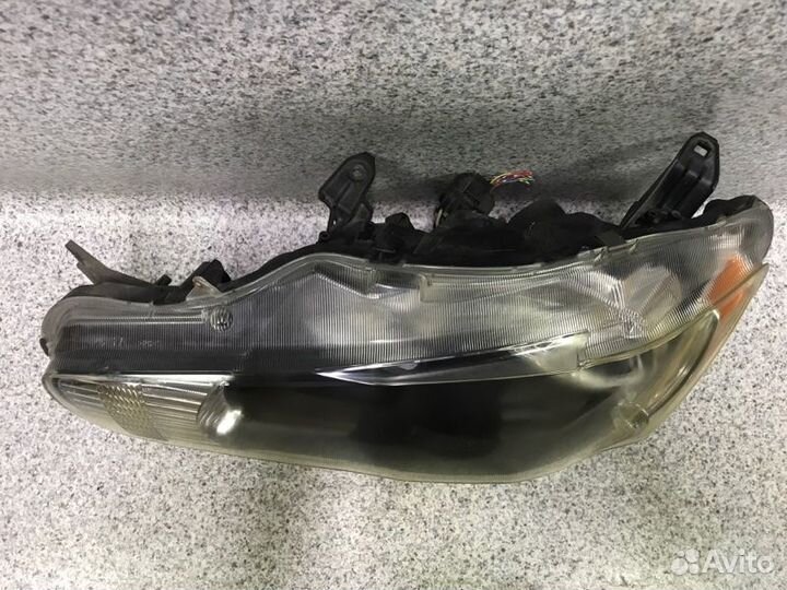 Фара левая Mitsubishi Lancer 10 2007