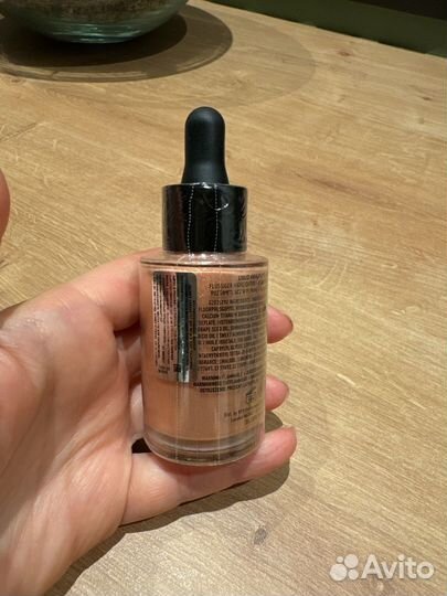 Жидкий хайлайтер NYX california beamin