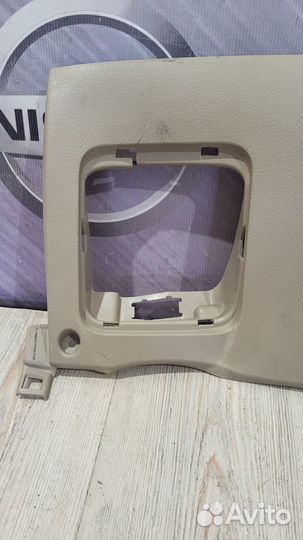 Накладка на торпедо KIA sorento XM Лев