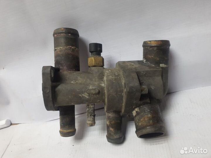 Термостат Лада Приора хетчбек 2011