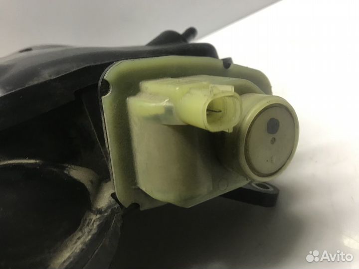 Впускной коллектор Lexus IS250