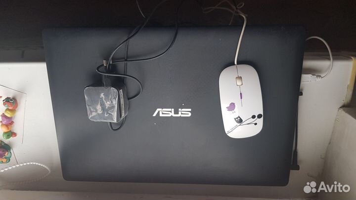 Ноутбук asus