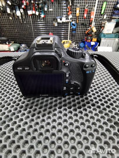 Зеркальный фотоаппарат canon EOS 550d 18-135MM