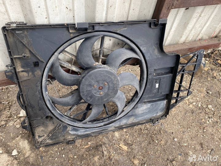 Диффузор радиатора Volkswagen Transporter T5 2003