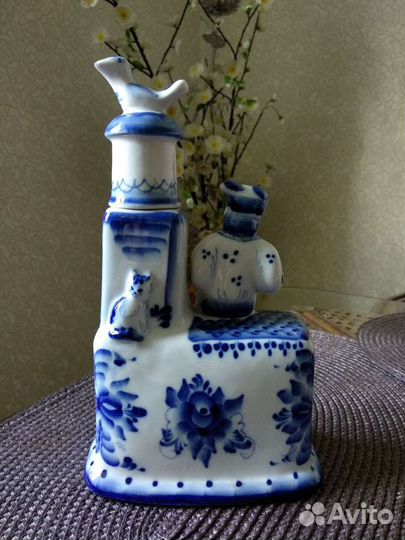 Штоф - ёмкость для спиртного, гжель