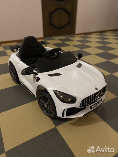 Электромобиль