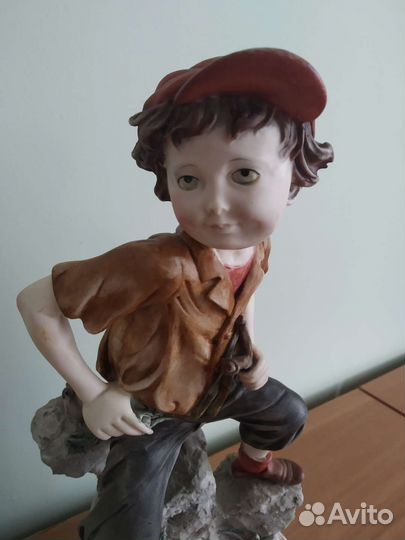 Статуэтка фарфор Capodimonte