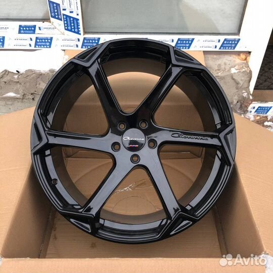 Диски Giovanna Dalar X R20 на Tesla Model X S BMW