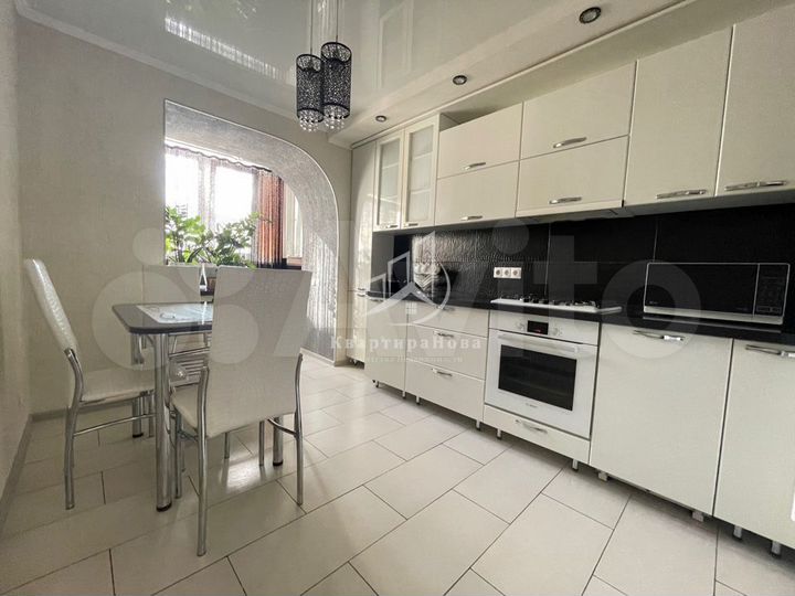 2-к. квартира, 60 м², 7/10 эт.