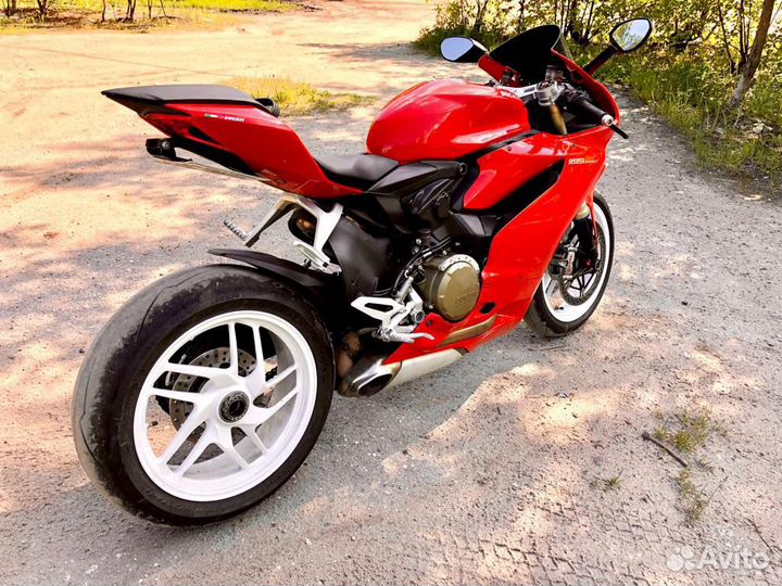 Ducati 1199 panigale