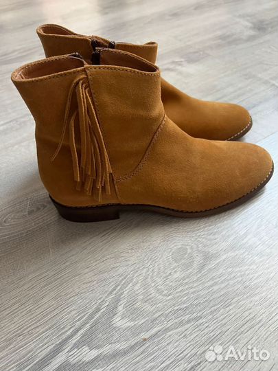 Ботинки для девочки