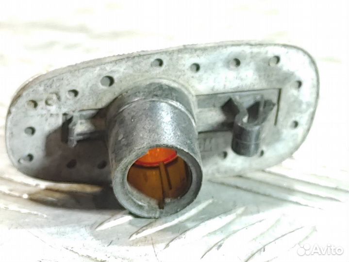 Повторитель в крыло левый Opel Zafira A