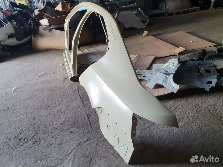 Боковина с порогом Skoda Octavia