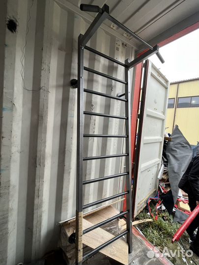 Шведская стенка с турником бу