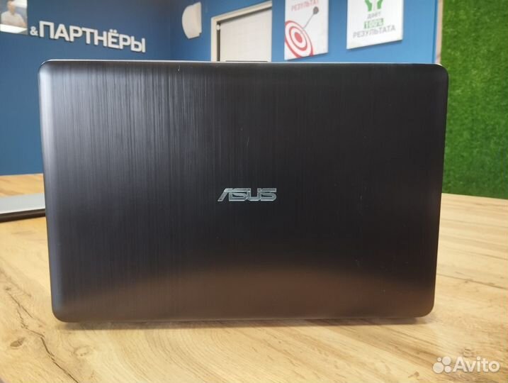 Ноутбук Asus