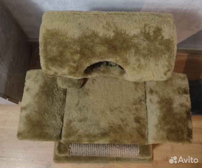 Игровой комплекс с лежанкой и когтеточкой для коше