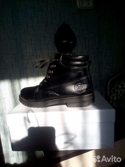 Продам обувь р.37-38