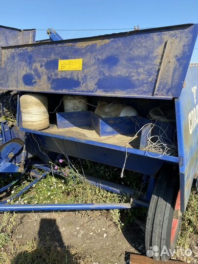 Пресс подборщик тюковый