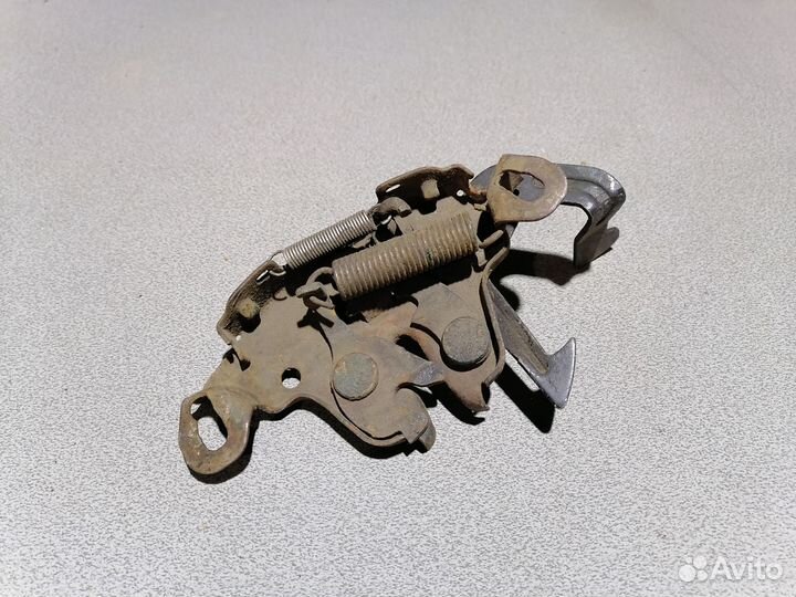 Nissan Almera N15 замок капота