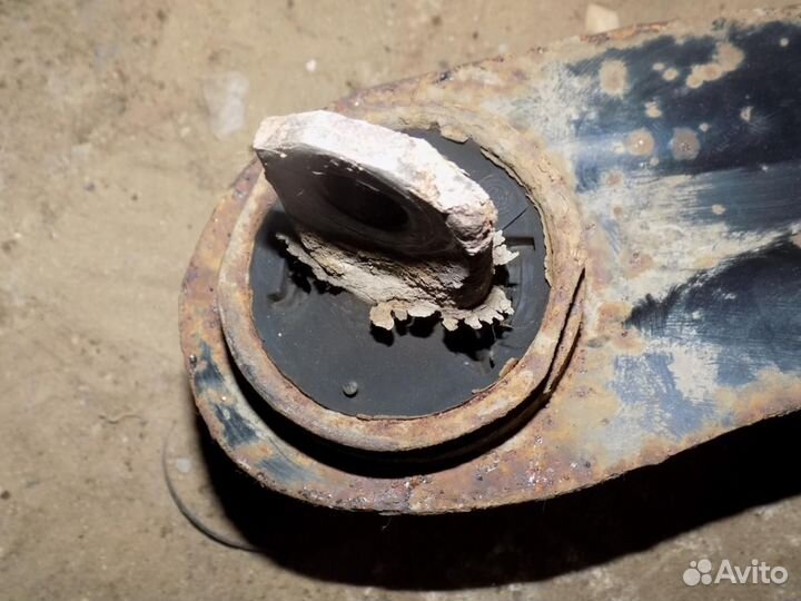 Рычаг задний продольный левый Focus II 2008-2011