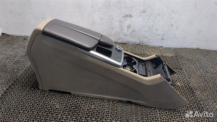Консоль салона Mercedes GL X166, 2013