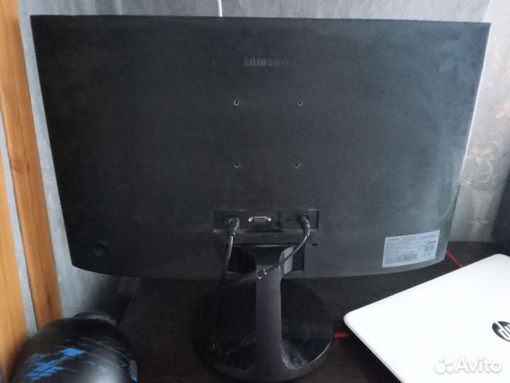 Монитор samsung изогнутый